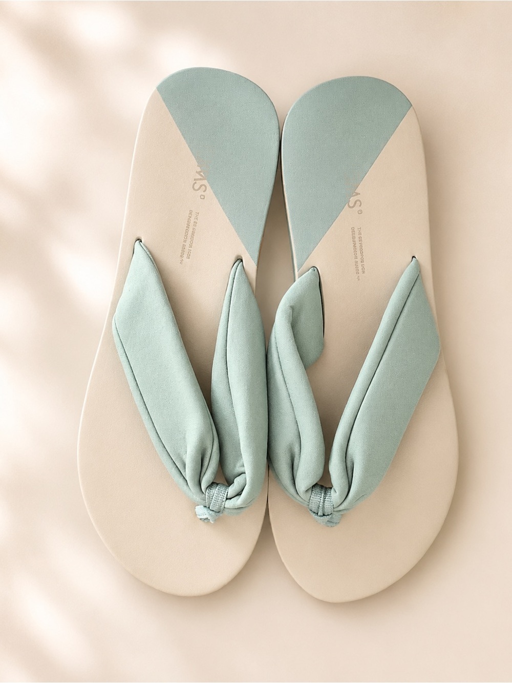 TOMS Piper Flip Flops, padded, knot-style GREEN size 9 EUC